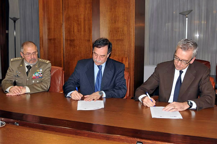 FotoAccordoRegioneGovernoDifesa